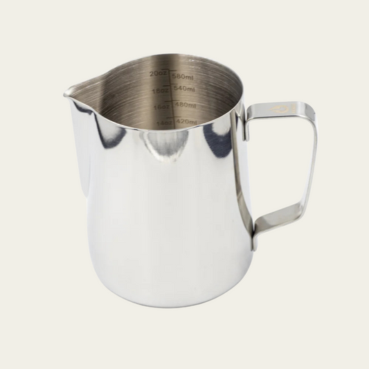 BENKI MILK PITCHER WITH MARKINGS (600 ML)